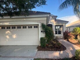 6517 Tailfeather Way in Bradenton, FL - Building Photo