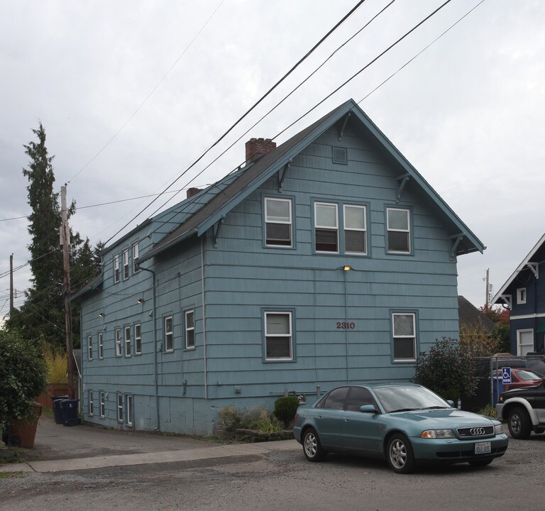 2310 S 10th St in Tacoma, WA - Foto de edificio