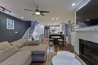 3513 N Fremont St in Chicago, IL - Building Photo - Building Photo