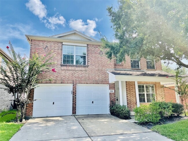 17223 Shadow Ledge Dr