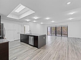 2955 Bird Ave in Miami, FL - Building Photo