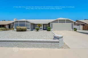 7918 W Dreyfus Dr in Peoria, AZ - Building Photo