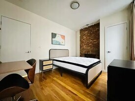 Furnished room/NOT APARTMENT in Brooklyn, NY - Building Photo