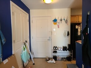 113 Sumner St, Unit 44 in Boston, MA - Building Photo - Building Photo