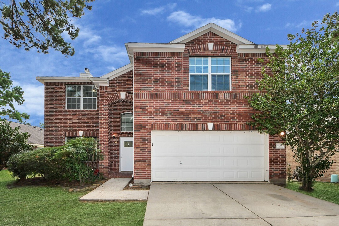 3526 Cactus Creek Dr in Spring, TX - Building Photo