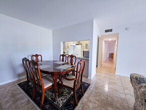 3612 Alder Dr in West Palm Beach, FL - Building Photo - Building Photo