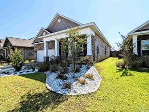 5348 Red Shoulder Rd in Milton, FL - Building Photo - Building Photo
