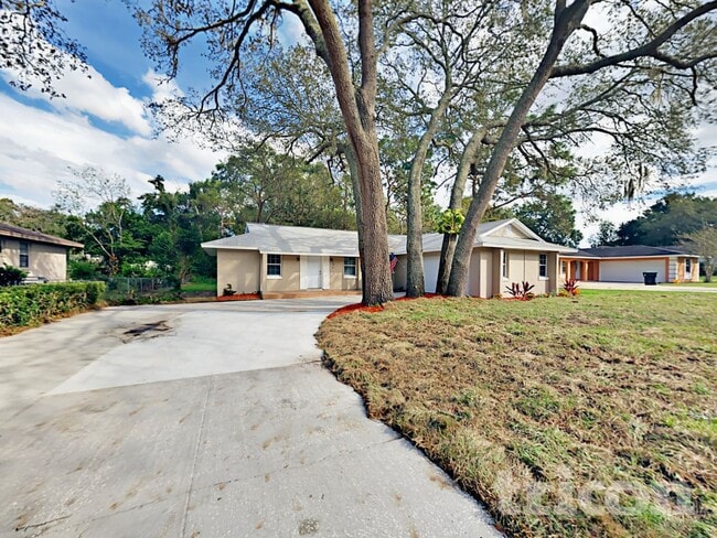 property at 725 Cheetah Trail