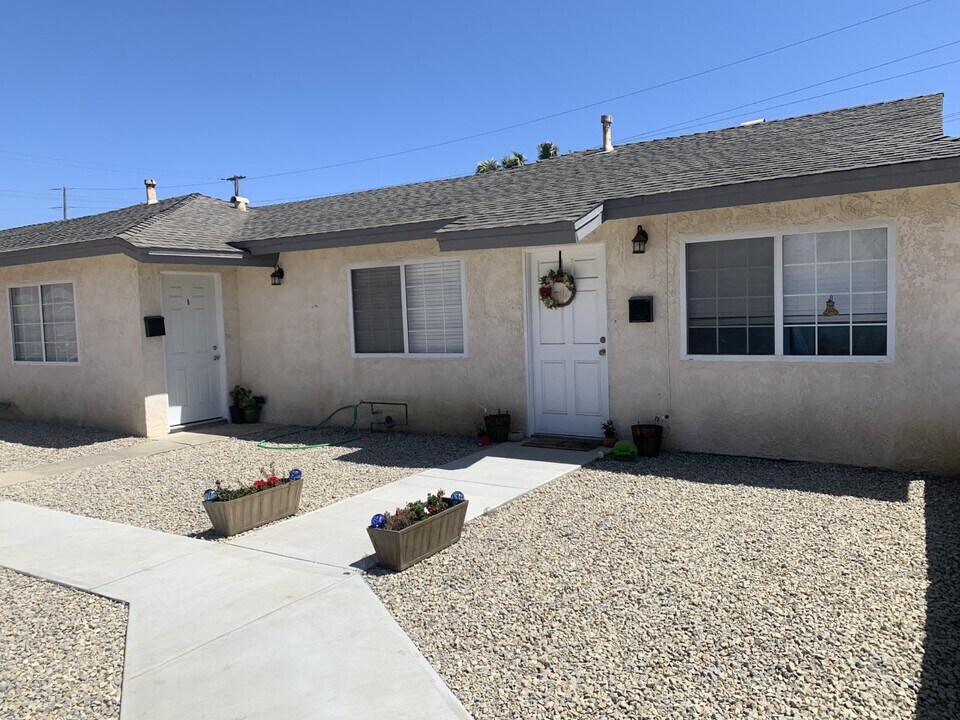 308 N Second St, Unit B in Lompoc, CA - Building Photo