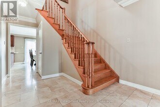 90 Waterfall Rd in Vaughan, ON - Building Photo - Building Photo