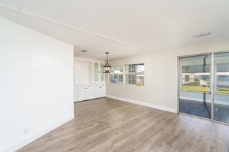 1401 W Highway 50 in Clermont, FL - Building Photo - Building Photo
