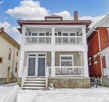 888-890-890 Studer Ave in Columbus, OH - Building Photo