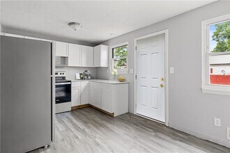 251 Baird St in Rochester, NY - Building Photo - Building Photo