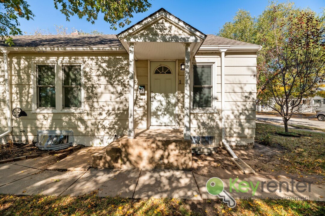 429 N Piatt Ave-Unit -Unit 1 in Wichita, KS - Building Photo