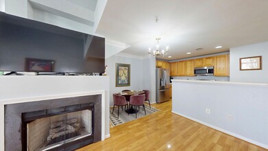 42252 Black Rock Terrace in Aldie, VA - Building Photo - Building Photo