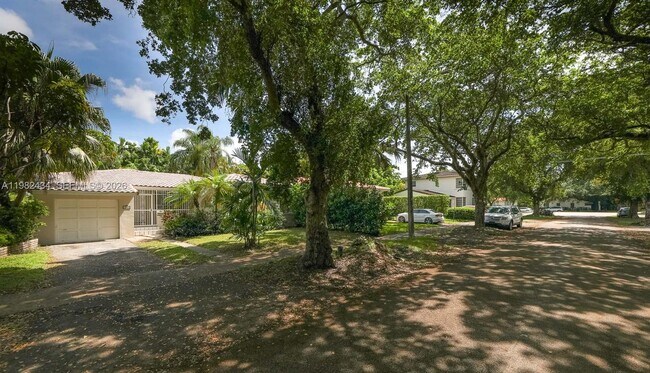 229 Candia Ave in Coral Gables, FL - Building Photo - Building Photo