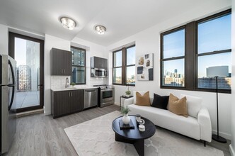 201 Cornelison Ave in Jersey City, NJ - Building Photo - Building Photo