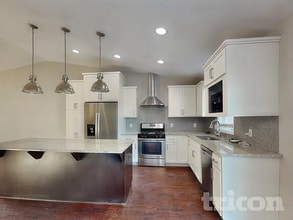 1525 Independence Ave N in Golden Valley, MN - Building Photo - Building Photo