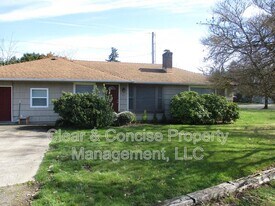 715 Leigh St in Eugene, OR - Building Photo