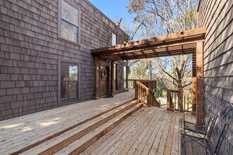 3161 Brincrest Cir in Farmers Branch, TX - Building Photo - Building Photo