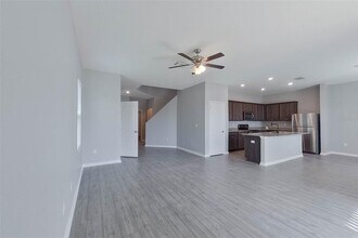 30098 Fedora Cir in Brooksville, FL - Building Photo - Building Photo