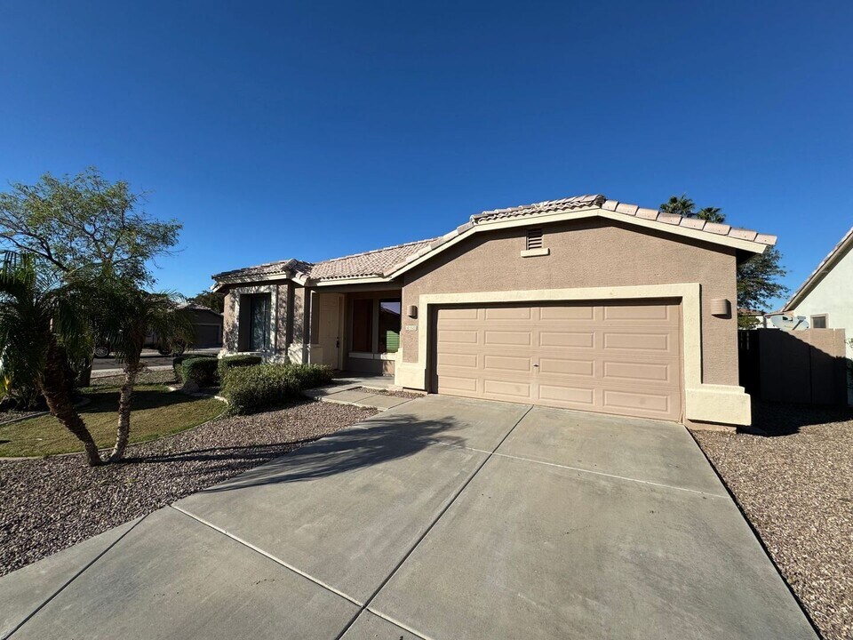 1522 E Ebony Pl in Chandler, AZ - Building Photo
