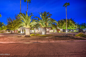 8320 E Carol Way in Scottsdale, AZ - Building Photo - Building Photo