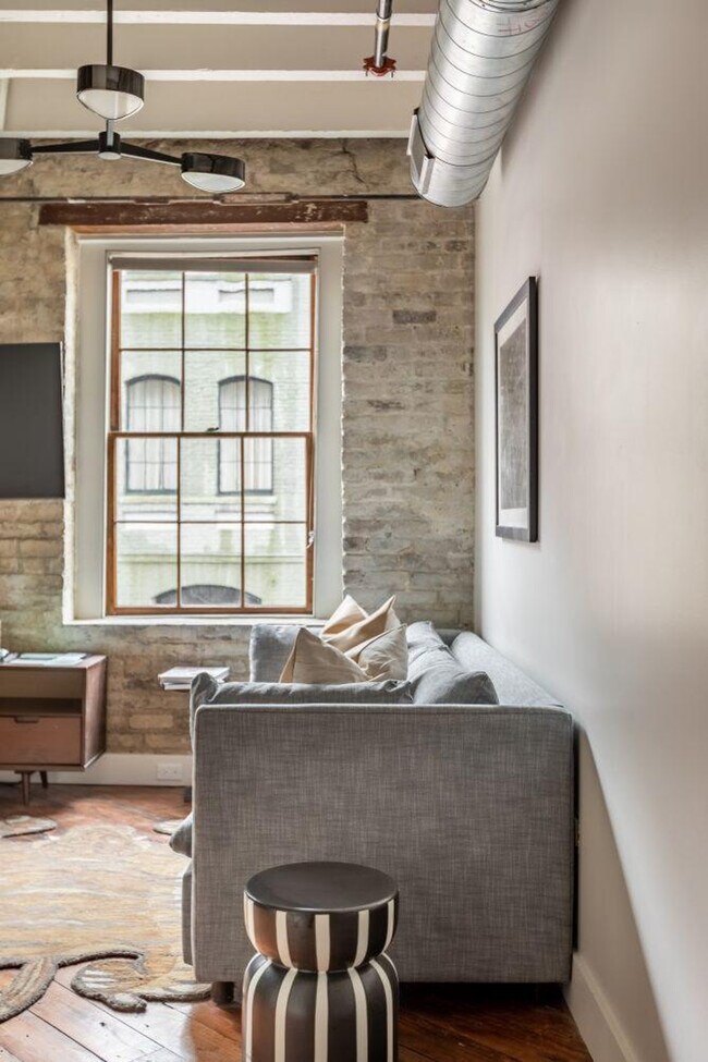 315 Girod St in New Orleans, LA - Building Photo - Building Photo