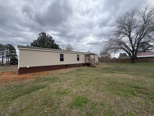 6485 Old Sylacauga Hwy in Sylacauga, AL - Building Photo - Building Photo