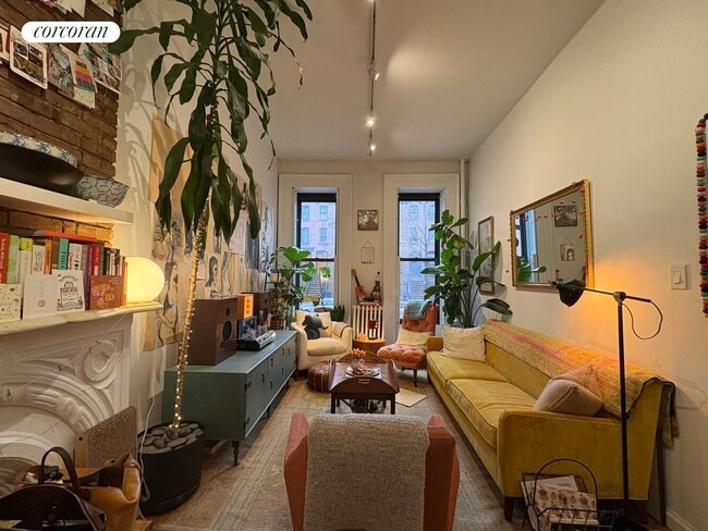 property at 31 Park Pl