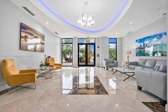 2301 SW 27th Ave, Unit 602 in Miami, FL - Building Photo - Building Photo