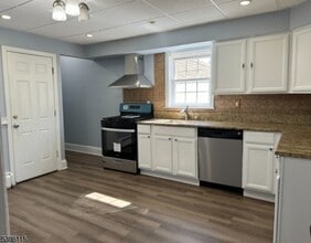 70 Elliot St in Passaic, NJ - Building Photo - Building Photo