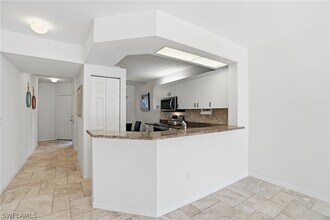 2460 Old Groves Rd in Naples, FL - Building Photo - Building Photo