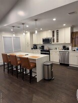 731 Hungry Harbor Rd in Valley Stream, NY - Building Photo