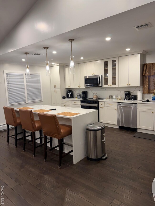 property at 731 Hungry Harbor Rd