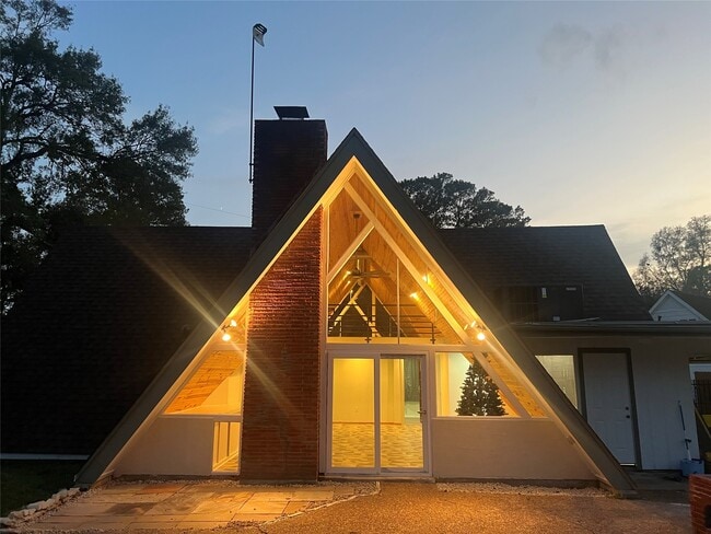 property at 415 Shirleen Dr