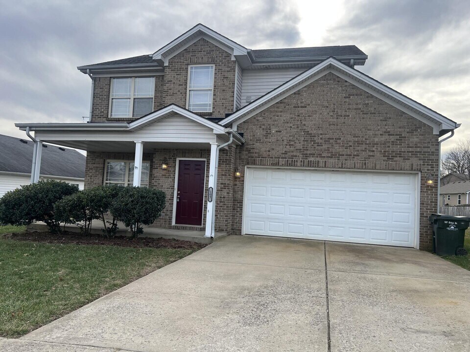107 Erica Dr in Georgetown, KY - Building Photo