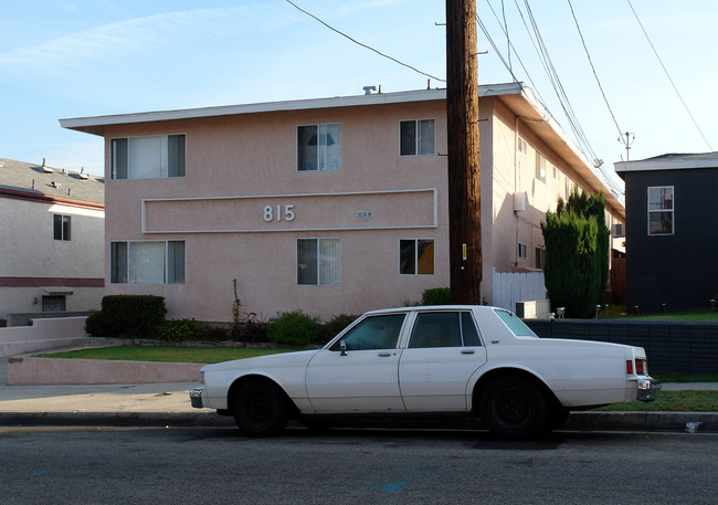 815 W Beach Ave in Inglewood, CA - Building Photo - Building Photo