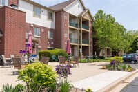 Foxbrook Senior Apartments in Brookfield, WI - Building Photo - Building Photo