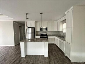 1413 Alta Vista Dr in Progreso Lakes, TX - Building Photo - Building Photo