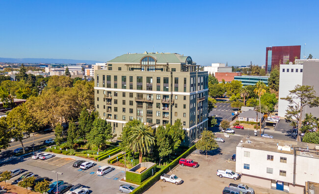 Vendome Place in San Jose, CA - Foto de edificio - Building Photo