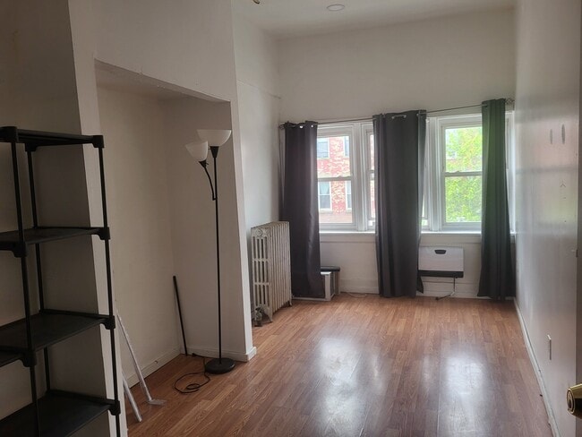 808 Nostrand Ave, Unit 3 in Brooklyn, NY - Building Photo - Building Photo