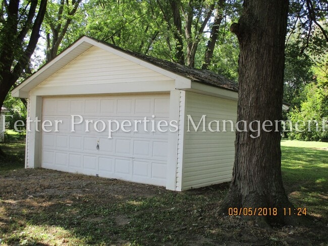 1671 Hicks Dr in Evansville, IN - Building Photo - Building Photo