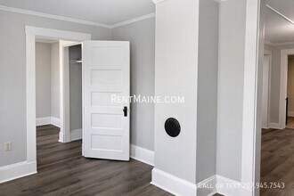 53 Parker St in Brewer, ME - Foto de edificio - Building Photo