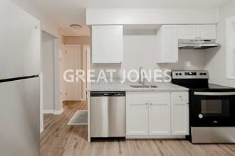 2422 Wieck Dr, Unit 1309 in St. Louis, MO - Building Photo - Building Photo