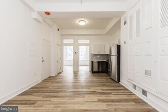 44 S 3rd St-Unit -2 in Philadelphia, PA - Building Photo - Building Photo