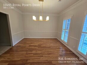 10495 Royal Points Dr in Northport, AL - Building Photo - Building Photo