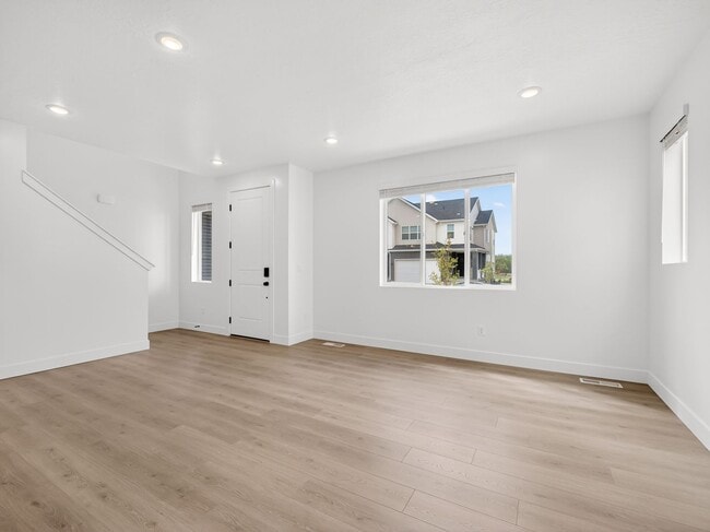 21 S Lunar Wy in Mapleton, UT - Building Photo - Building Photo