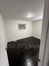 10613 Spring Garden Dr in St. Louis, MO - Building Photo - Building Photo