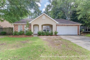 3612 Miles Ln in Ocean Springs, MS - Building Photo